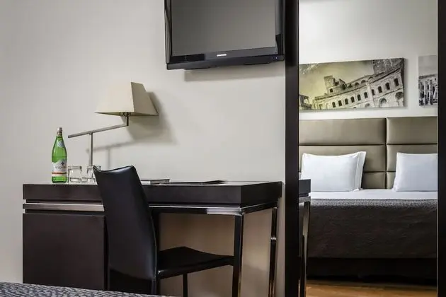 Tek Büyük veya İki Ayrı Yataklı Oda, Teras