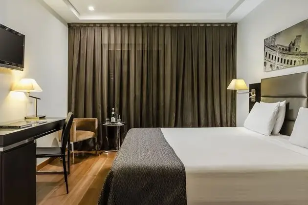 Tek Büyük veya İki Ayrı Yataklı Oda, Teras