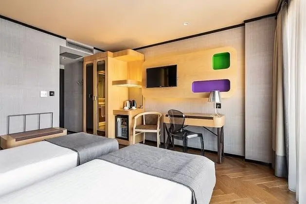 Superior Tek Büyük Yataklı Oda