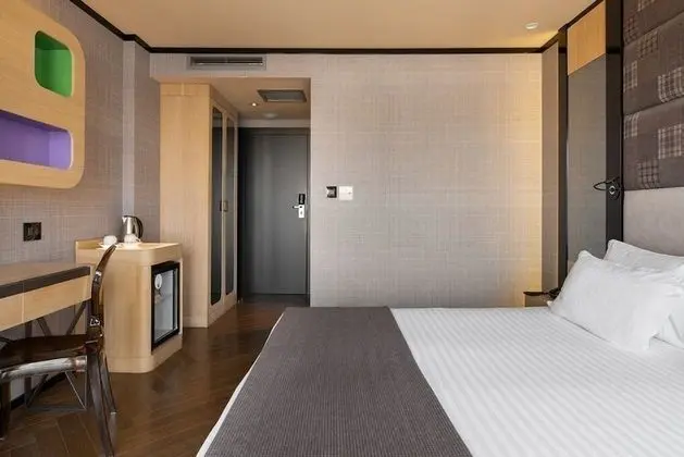 Superior Tek Büyük Yataklı Oda