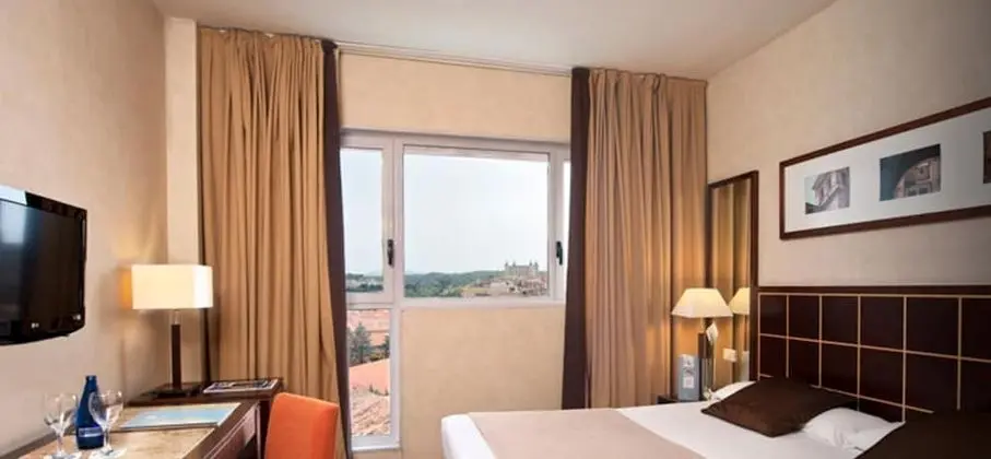 Tek Büyük Yataklı Oda