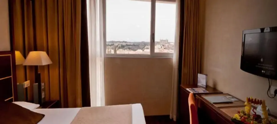 Tek Büyük Yataklı Oda