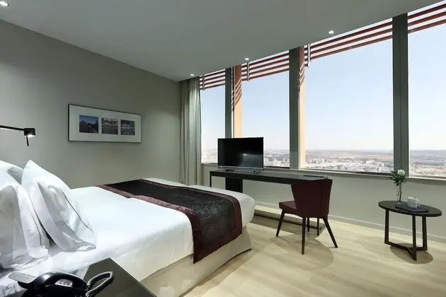 Deluxe Tek Büyük veya İki Ayrı Yataklı Oda