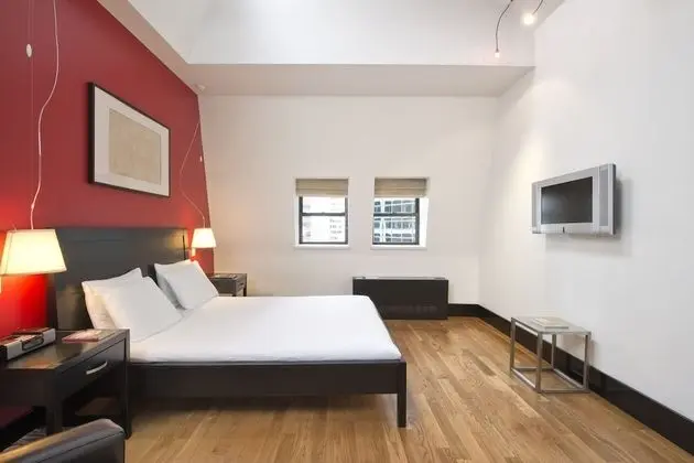 Queen Room