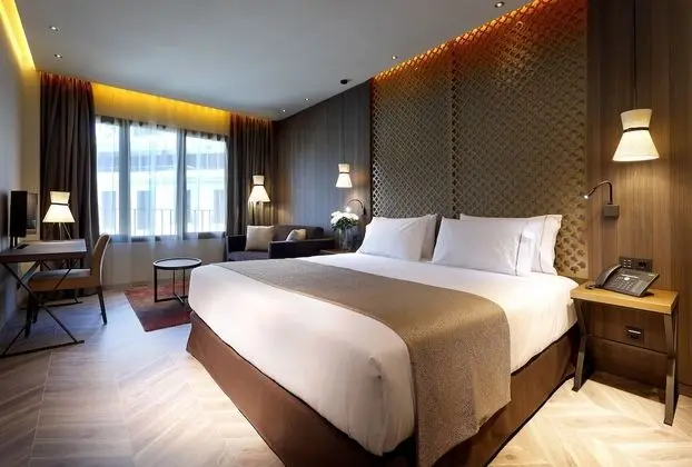 Tek Büyük Yataklı Oda