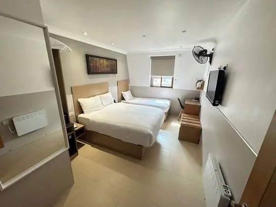 Standard Üç Kişilik Oda (Sleeps 3)