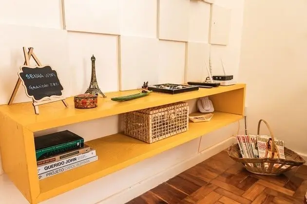 Ortak Ranzalı Oda, Sadece kadınlar için (Grécia)