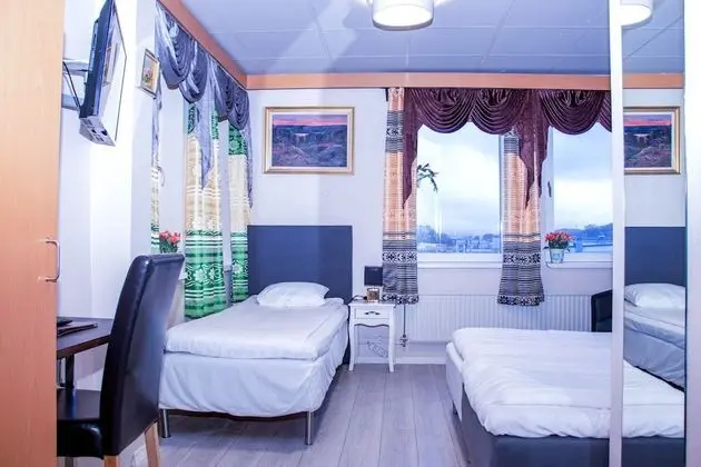 Üç Kişilik Oda