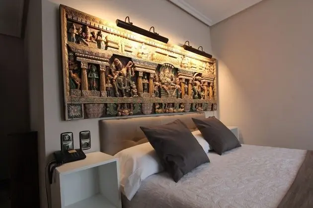 Standard Tek Büyük Yataklı Oda