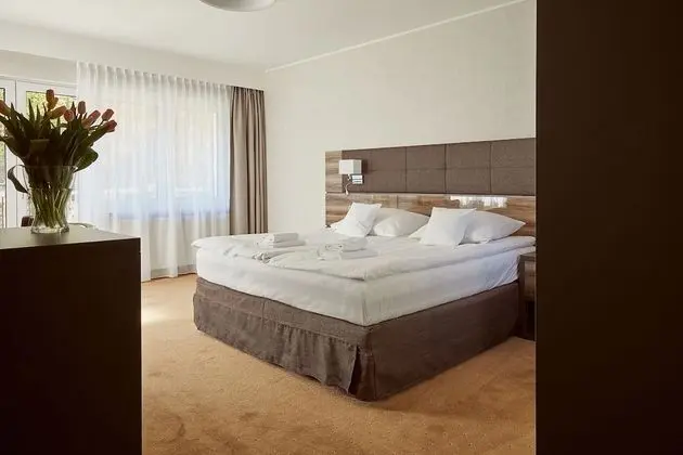 Exclusive Tek Büyük Yataklı Oda