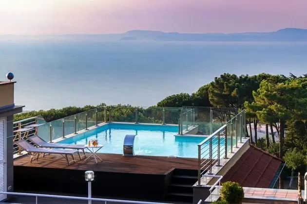 Villa, Sigara İçilebilir