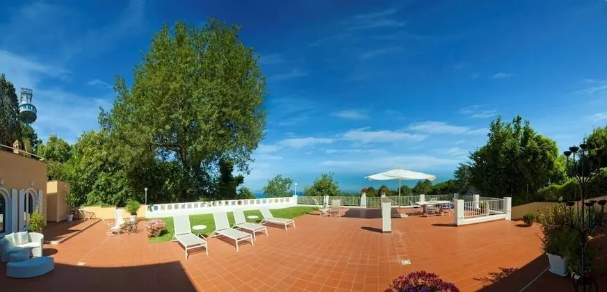 Villa, Sigara İçilebilir