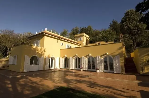 Villa, Sigara İçilebilir