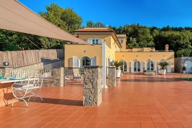 Villa, Sigara İçilebilir