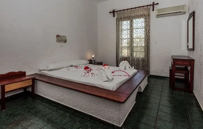 Comfort Apart Daire, Birden Çok Yatak, Havuz Manzaralı
