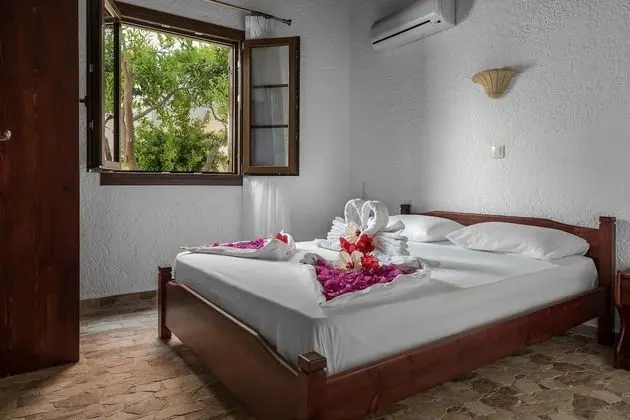 Comfort Apart Daire, Birden Çok Yatak, Havuz Manzaralı