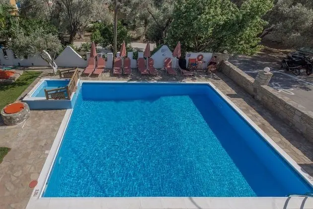 Comfort Apart Daire, Birden Çok Yatak, Havuz Manzaralı