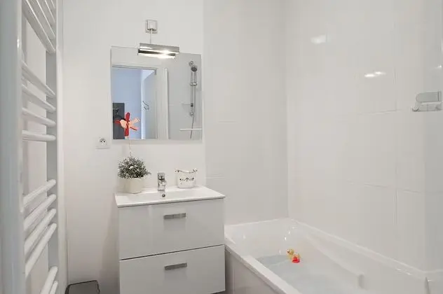 İki Ayrı Yataklı Oda, 2 Yatak Odası