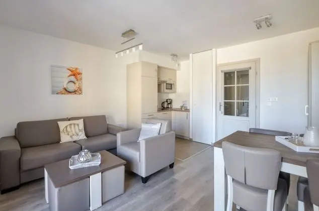 Standard Apart Daire, Balkon