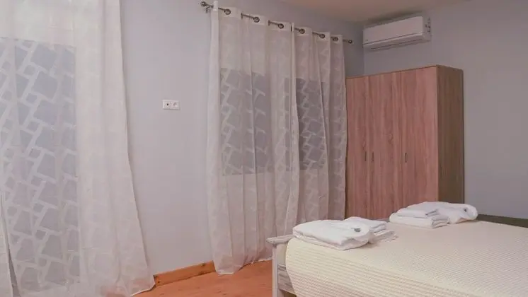 Comfort Sıra Ev, 3 Yatak Odası, Veranda, Okyanusa Sıfır