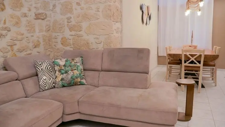 Comfort Sıra Ev, 3 Yatak Odası, Veranda, Okyanusa Sıfır
