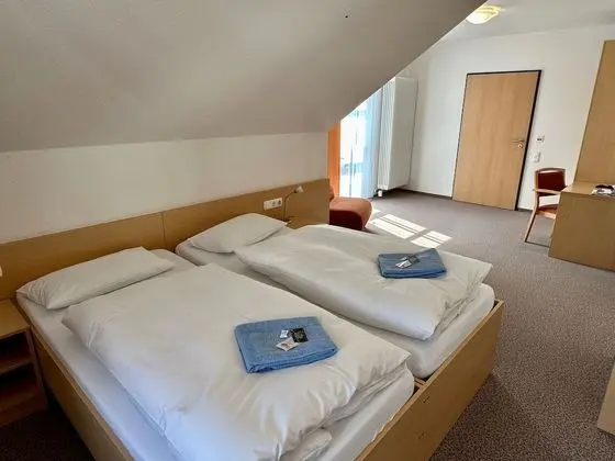 Standard Tek Büyük Yataklı Oda