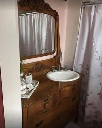 Signature Süit, 1 Büyük (Queen) Boy Yatak, Özel Banyo