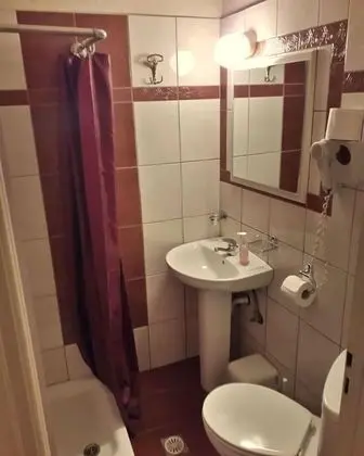 Basic Dört Kişilik Oda