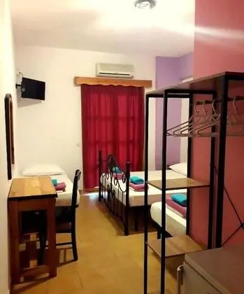 Basic Tek Büyük Yataklı Oda
