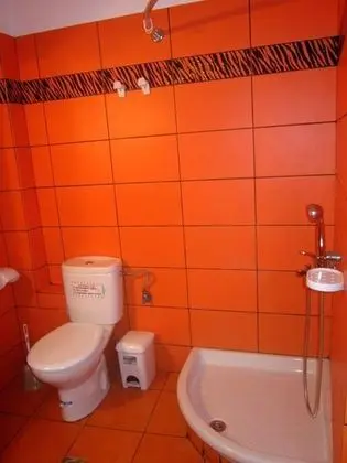 Basic Tek Büyük Yataklı Oda