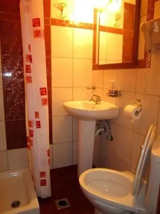 Basic Üç Kişilik Oda