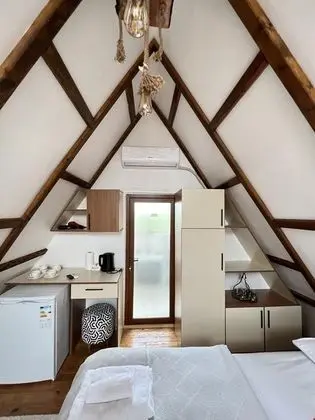 Junior Bungalov