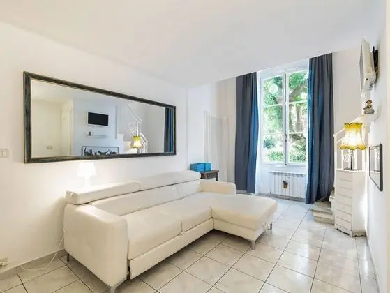 Family Apart Daire, 1 Çift Kişilik Yatak ve Çekyat (Villa Evelina)