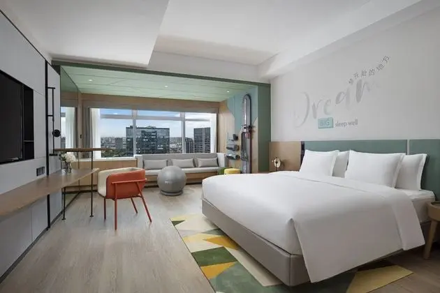 Premium Oda, 1 En Büyük (King) Boy Yatak (Fitness Mirror)