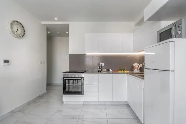Deluxe 1BDR in City Center - Even Israel st 3 - #50