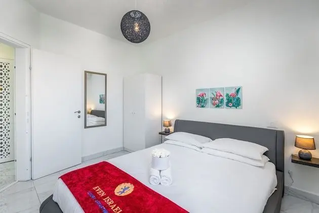 Luxury 2BDR in City Center - Even Israel st 3 - #51