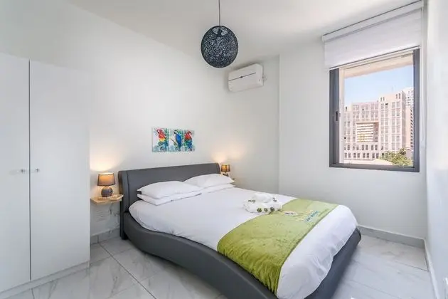Luxury 2BDR in City Center - Even Israel st 3 - #51