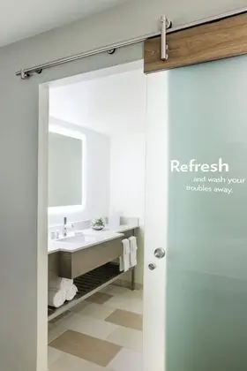Standard Oda, 2 Çift Kişilik Yatak (Bath Shower Combination)