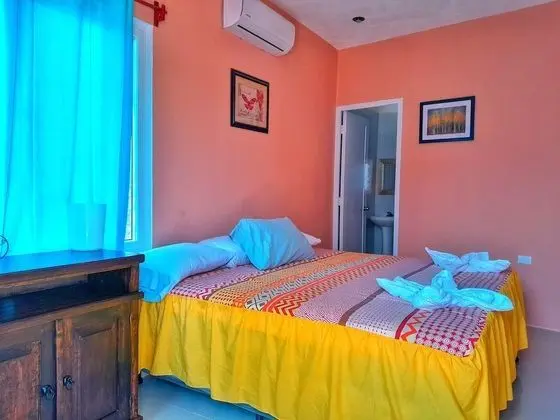 Basic Oda, 2 Büyük (Queen) Boy Yatak, Banyolu/Duşlu, Havuz Manzaralı