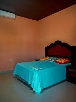 Basic Oda, 2 Büyük (Queen) Boy Yatak, Banyolu/Duşlu, Havuz Manzaralı