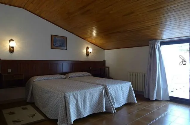 Üç Kişilik Oda