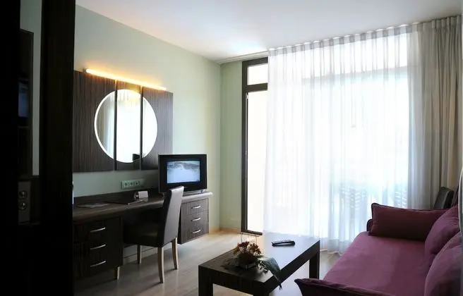 Family Oda (2 Adults + 3 Children)