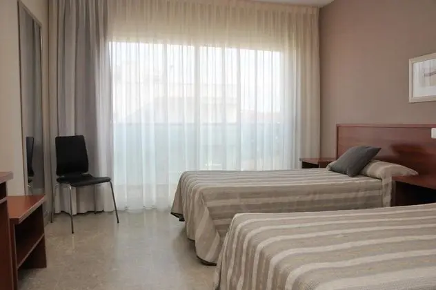 1 Çift Kişilik Veya 2 Tek Kişilik Yatak Standard