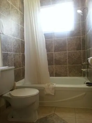 Family Süit, Sigara İçilmez, Küçük Mutfak (1 Queen Bed , 1 Double Bed, 1 Single )