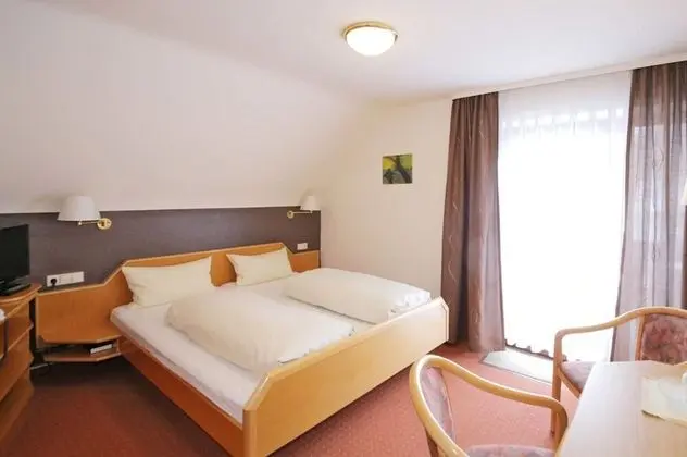 Tek Büyük Yataklı Oda, Balkon