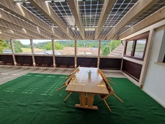 Tek Büyük Yataklı Oda (Large Double Room)