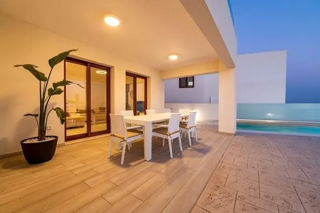 Villa, 3 Yatak Odası, Kişiye Özel Havuzlu