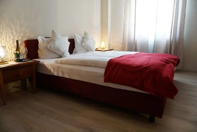 Economy Tek Büyük Yataklı Oda