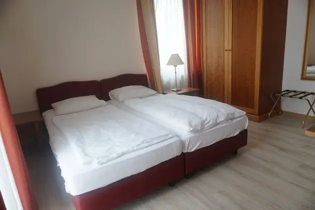 Economy Tek Büyük Yataklı Oda