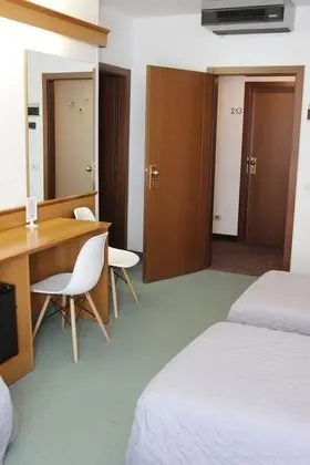 Dört Kişilik Oda, 1 Yatak Odası (4 single beds)